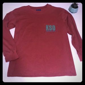 Long-sleeve T-shirt